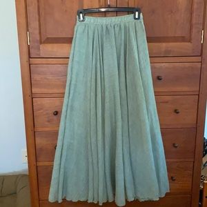 Lace Girl cotton/linen maxi skirt. Brand new sz M.